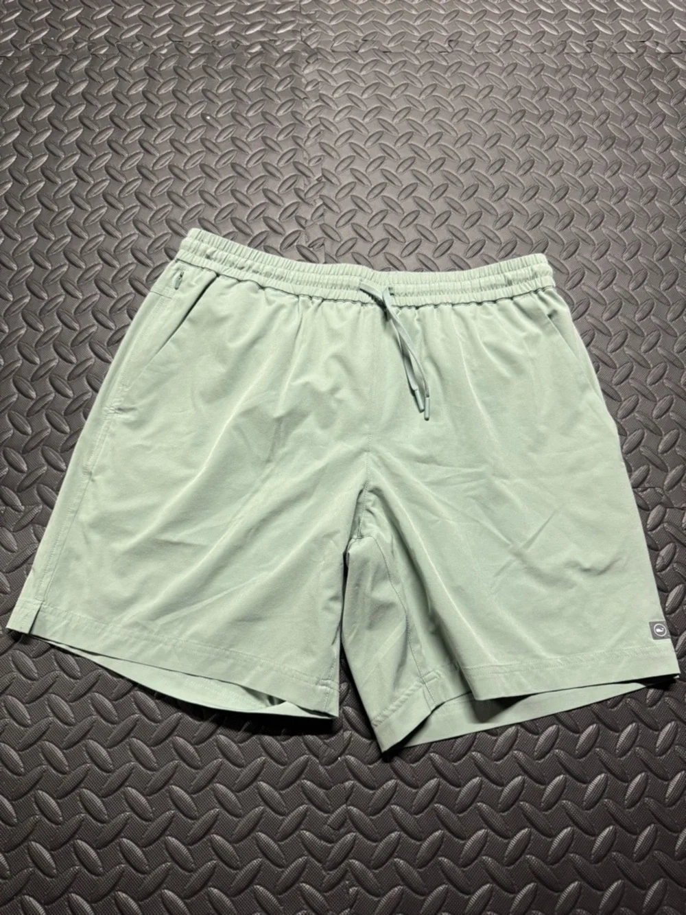 Vineyard Vines Lined Court Shorts Green 7” Performance Athletic Mens M NWT